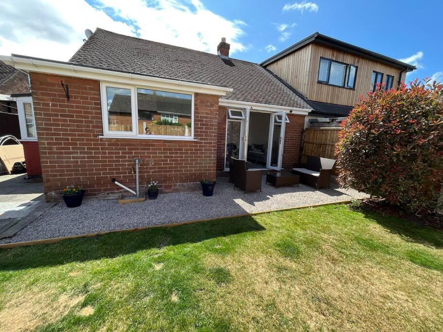Holiday home Idyllic Bungalow, Ideal Location In West Lancashire Burscough